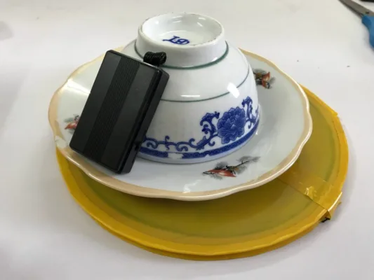 Bộ bát đĩa có gắn camera được sử dụng trong xóc đĩa bịp Bộ bát đĩa có gắn camera được sử dụng trong xóc đĩa bịp
