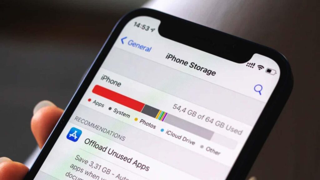 Trước khi tải App VicClub về điện thoại người chơi cần kiểm tra dung lượng bộ nhớ trống Trước khi tải App VicClub về điện thoại người chơi cần kiểm tra dung lượng bộ nhớ trống